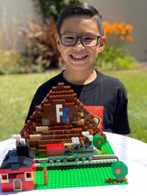 8-year-old Noah wins Creative Builders Summer Contest.
