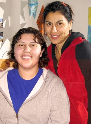 Vereniz Magana (left) and Amelia Aparicio