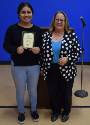 (l-r) 2019 Boys & Girls Club of Santa Clara Valley Youth of the Year Juliana Linares and BGCSCV CEO Jan Marholin.