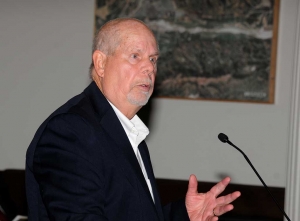 Former Fillmore City Manager Roy Payne spoke at last night’s City Council meeting to give information as well as concern for the proposed Business Park Master Plan.