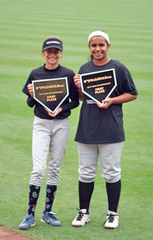 (l-r) Amanda Villa and Sierra Huerta