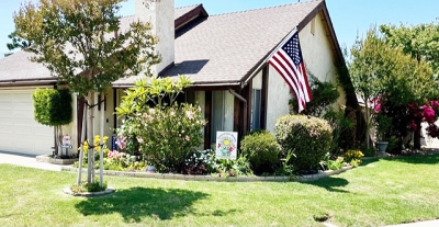 Fillmore Civic Pride volunteers named Ray & Shelley Huerta’s home on Fernglen Circle the July 2025 Yard of the Month winner. Photo credit Erika Arana.