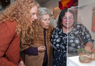 Visitors Viewing Artist Gerri McMillins “Zooid” Basketry. Photographer Myrna Cambianica