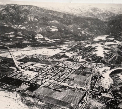 Aerial photo on snow.