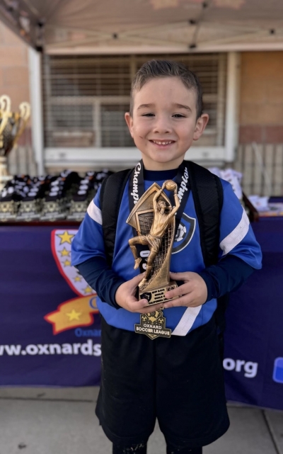 Fillmore’s Goalie, Adán Estrada was recognized as “Goalie of the Season” for the 2018 division with only nine goals scored against him in an 11-game season. Photo credit Adriana Morales.