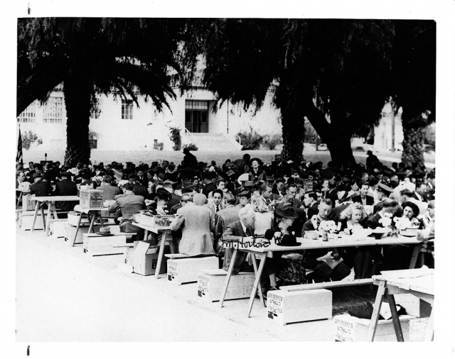 1948 Alumni Dinner behind the current Science Building