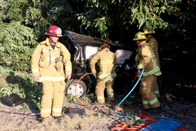 Friday, July 28th at approximately 6:40pm, a two vehicle crash occurred on Highway 126 east of Fillmore near Cavin Road. Santa Paula and Ventura County firefighters closed down part of the highway to extract one person who was trapped in their vehicle. Four people were sent to the hospital, with injuries ranging from minor to major. Photo Courtesy of Fillmore Fire Department.