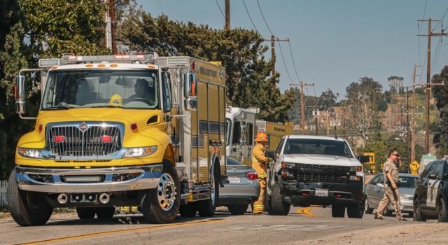On Friday, June 2nd, at 3:31pm, Ventura County Fire Department, AMR Paramedics and California Highway Patrol were dispatched to a traffic collision on SR23 / Bardsdale Avenue, Bardsdale. Arriving paramedics reported two vehicles with minor damage. The collision caused southbound SR23 to shut down until tow arrived to clear the roadway. Cause is under investigation by Moorpark-CHP Office. Photo credit Angel Esquivel-AE News.