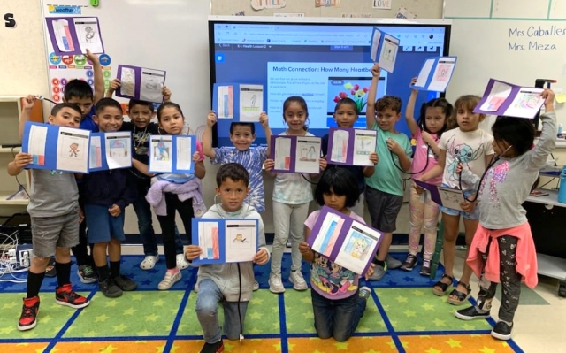 Mountain Vista Students from Mrs. Caballero’s 2nd grade summer school class studied stethoscopes. Students graphed their resting vs. Active heart rates. They analyzed how their heart rate changed after exercising. Photos courtesy https://www.facebook.com/permalink. php?story_fbid=pfbid02K GdEYg35qDCBXiB1tYi CYPRyKNwKAXKGCrZr436xaAyxo3E5Ez Hu9F5GorR7N8iEl&id=100063493185283.