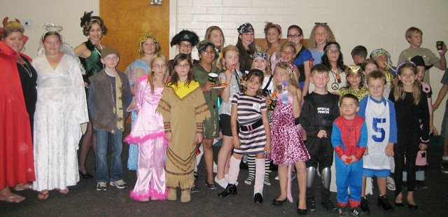 Bardsdale 4-H members got to show off their Halloween costumes at the club’s general meeting/Halloween party held on Monday night, Oct. 27. Fun games and lots of candy were enjoyed by the enthusiastic crowd.