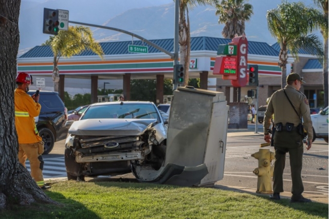 Wednesday, July 12, at 6:30 p.m., Fillmore Police, Fire and AMR paramedics were dispatched to a reported vehicle accident at the intersection of Ventura and B Streets. A Ford Explorer and semi truck suffered minor damage in the collision. One witness alleged the truck had run a red light. No injuries were reported and the crash is under investigation. Photo credit Angel Esquivel -AE News.