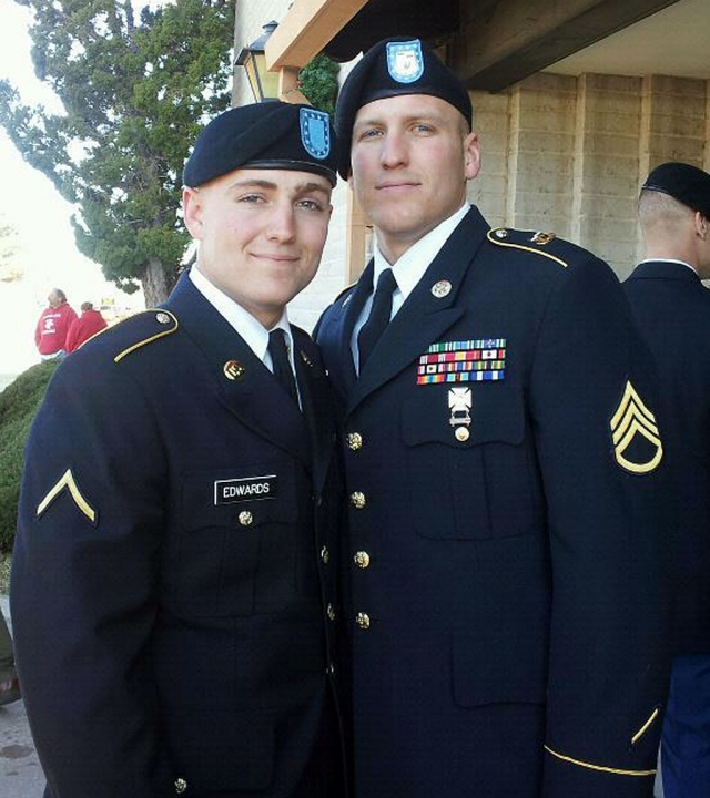 (l-r) PFC Anthony Edwards and U.S. Army Staff Sergeant Kevin “Buddy” Edwards.