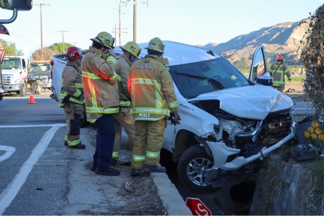 On December 13, at 3:18 p.m., Ventura County Fire Department, Fillmore Fire, AMR Paramedics, California Highway Patrol and Ventura County Air Unit were dispatched to a reported injury accident on Bardsdale Avenue and Sespe Street. Arriving fire personnel reported a two-vehicle collision with one possible occupant trapped, needing extrication. On-scene firefighters also requested three additional ambulances and a Copter to respond to the scene. Within minutes firefighters were able to extricate the patients from the vehicle; three patients were transported via ambulance and one patient was airlifted to a nearby hospital, condition unknown. Photo credit Angel Esquivel-AE News.