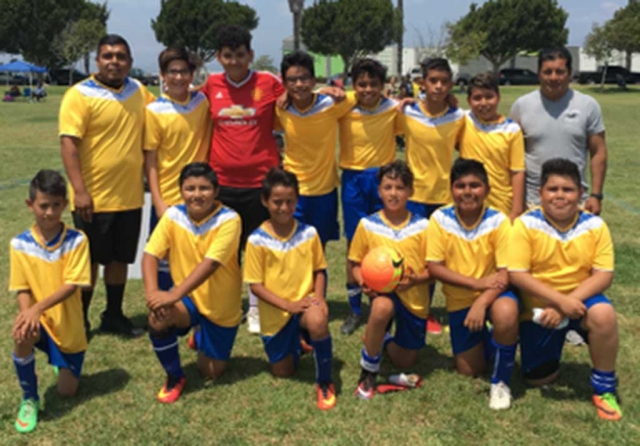 California United 12-U Boys Team (Top row l-r) Coach Alex Melendez, Jesus Ruiz, Eugenio Serna, Oscar Fuentes, Matthew Tello, Fernando Pastrana, Samuel Govea, and Asst. Coach Chilo Virgen. (Bottom row l-r) Juan Garza, Joed Virgen, Aldo Garza, Ivan Espino, Daniel Melendez and Alonso Murillo. Not pictured: Alejandro Lanza and Bryan Magana. Photo Courtesy of Brenda Melendez.