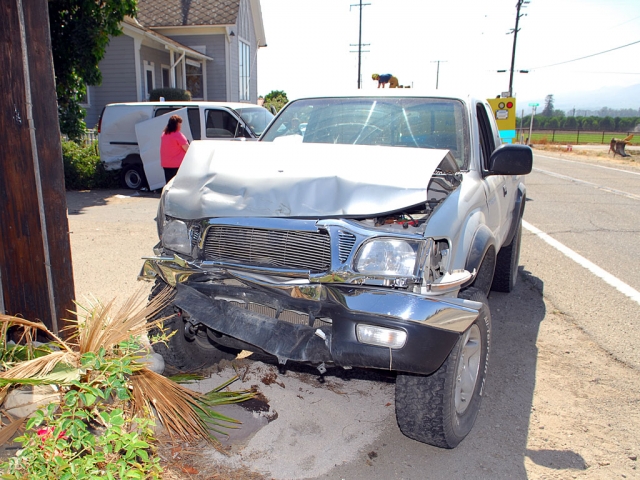 Saturday, about 1:00 p.m., a van transporting fl owers to Bardsdale Methodist Church made a left turn towards a parking space and was struck by a Toyota Tacoma pickup. The drivers of both vehicles suffered undisclosed injuries and transported to local medical facilities by ambulance.