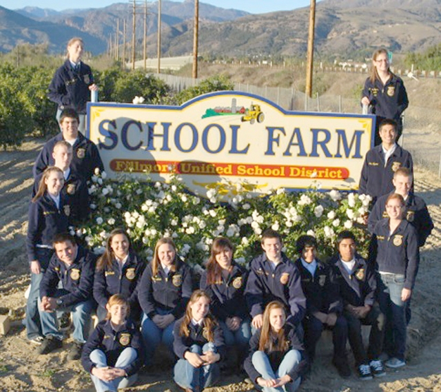 Fillmore FFA poses at the school farm. They will be attending the Tulare Farm Show on February
9th.