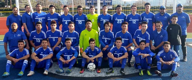 Fillmore Flashes Boys Soccer claimed the Tri-Valley League Championship this past Wednesday February 8th, against long time School rival Santa Paula.