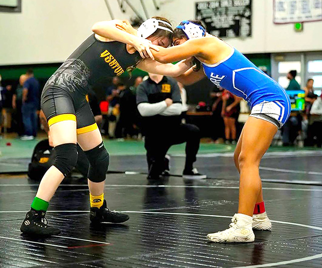 On Saturday, November 15, Fillmore Flashes Girls Wrestling competed at Pacifica High School at the Triton Scramble Tournament where multiple athletes placed. Above is Flashes Varsity’s Naomi Bonilla during her match against Eva Benson of Ventura High School. Naomi earned 5th place at 115 lbs., going 4-2 on the day. Photo credit Michael Torres & Daniel Cruz.