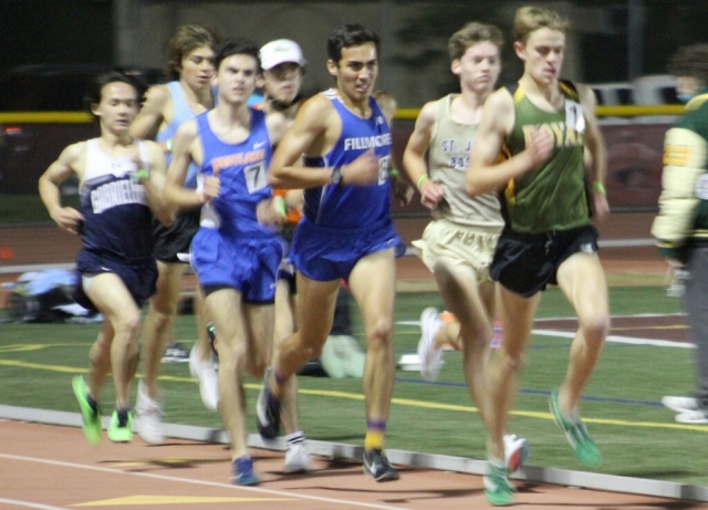 (Center) Fabian (Fabi) Del Villar.