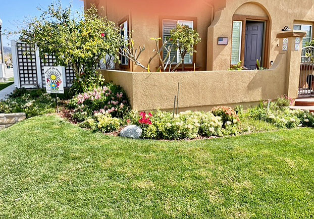 The Fillmore Civic Pride volunteers have awarded Joe & Judy Lampara, of 84 Reading Street, the March “Yard of the Month” honor. Photo credit Linda Nunes.