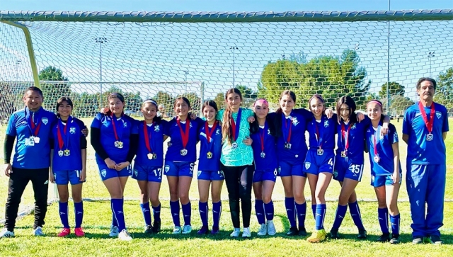 Above is the Fillmore Girls 14U AYSO EXTRA team which won the AYSO Section 10 Championships on Sunday, January 22, 2023. Pictured (l-r) are Coach Arnold Munoz, Mia Munoz, Aliana Manzano, Itzel Vasquez, Jasmine Gonzalez, Kimberly Magana, Samantha Arias, Fiona Cabral, Elena Garcia, Sarah Cedillos, Juliet Bustos, D’andra Amezcua and Coach Ricardo Aldana. Not pictured are Kaliah Sanchez, Yoseline Cruz and Coach John Cabral. 