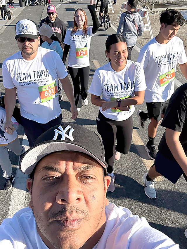 Above is Team Tapia running the Anaheim Turkey Trot. Pictured above are Rolando, Jessica, Alianna, Renaldo, and Erick.