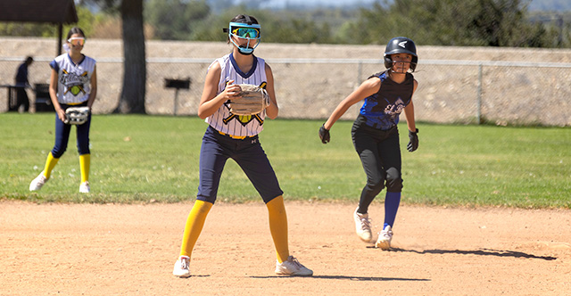 On Saturday, March 21, Fillmore 12U Girls Fastpitch Bat-ter up Bears took on El Rio here in Fillmore. Above and inset are photos from the game. Final score not reported. Photo credit Crystal Gurrola.