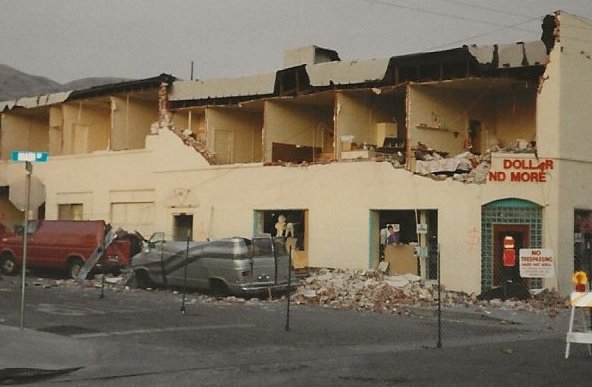 Above is a photo of the Fillmore Hotel located on Main at Fillmore Street, which was torn down after the Northridge earthquake back in January 1994. Photo courtesy Fillmore Historical Museum.