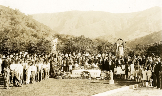 Funeral of Ventura Rivas Sanchez, Bardsdale Cemetery, 1931