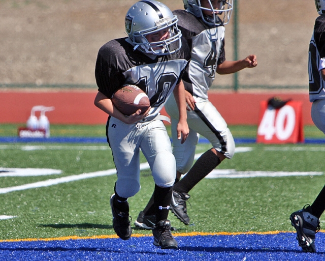 Tylor Stump running the ball.