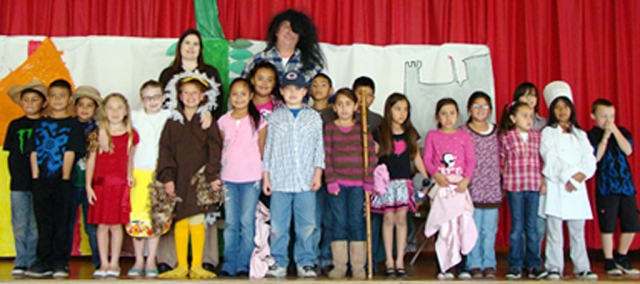 Mrs. Mitchell and Mrs. Laureano’s 2nd grade class performed Jack and the Beanstalk for the rest of San Cayetano classes.