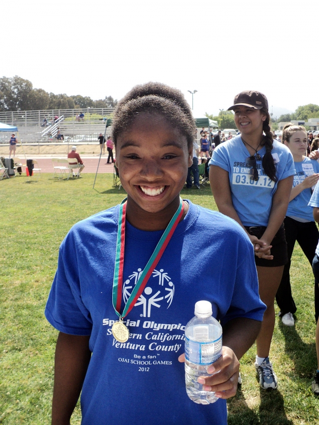 Jessica Sears wins gold in the softball throw