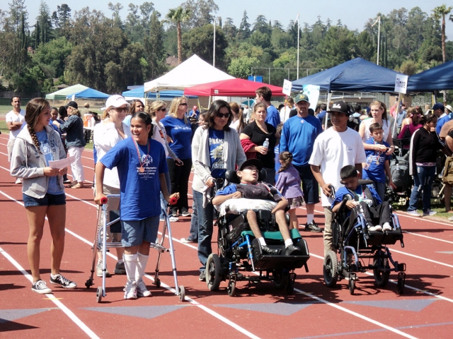 Lorena, Michael and Nathan compete for gold