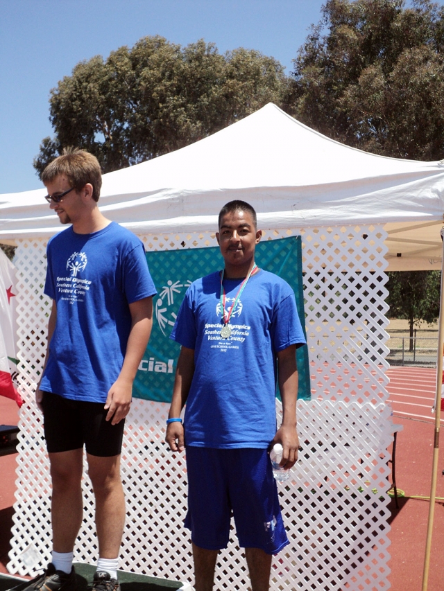 Marco Cardenas wins silver in the 100 m dash