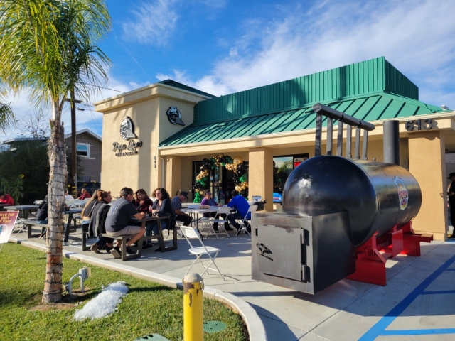 On Saturday, December 16, 2023, Papa Lupe’s Liquor & Market held a soft opening from 11a.m. to 3p.m. Friends and supporters came out to enjoy the food, music, free shirts, and sunshine as they checked out the newly remodeled market. Lupe’s is owned and operated by the Lupe Martinez family, Fillmore residents born and raised for four generations in Fillmore. The market is up and running, and a Grand Opening is to be held in early 2024 that will include Deli/Mexican Cuisine/BBQ, check cashing, Lottery and more. 