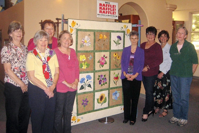 Quilters (l-r) Judy Hooper, Jane Weirick, Sheryl McArthur, Susan Leech, Glenda King, Dee Angus, Ann Scanlin, Heidi DiCapua.