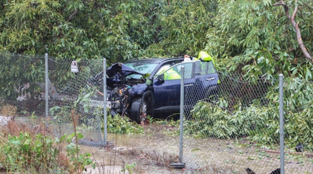 On Sunday, February 3, at 1:19 p.m., Ventura County Fire Department, AMR Paramedics, and California Highway Patrol were dispatched to a reported vehicle off the roadway, westbound SR126 at Howe Road. Arriving fire personnel found a solo vehicle into an avocado orchard with a total of four patients. All occupants suffered minor injuries and no ambulance transport was required. According to road safety experts, hydroplaning is most likely at speeds above 35 mph. It’s recommended to slow down as soon as rain starts. Driving 5-10 mph below the speed limit, especially in heavy rain or windy conditions, can significantly reduce the risk. Photo credit Angel Esquivel-AE News.