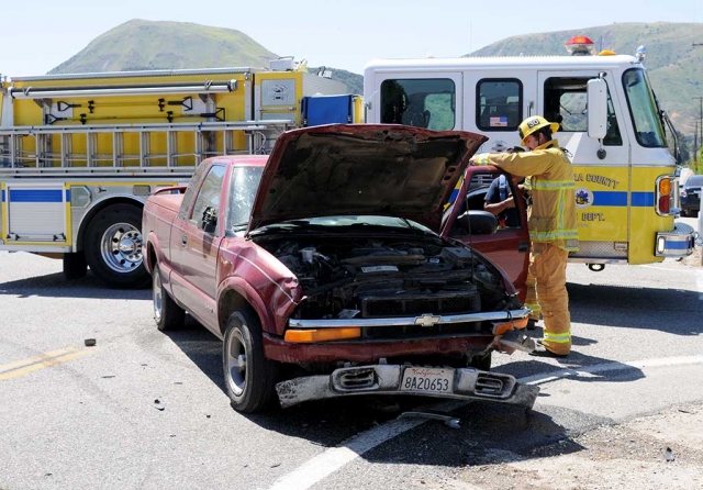 Tuesday afternoon, May 2, Fillmore Fire Department responded to a two vehicle accident involving a red Chevy S10 truck and a blue Nissan Frontier truck, which occurred near the corner of Bardsdale and Sespe Ave. No injuries were reported at the time of the accident.