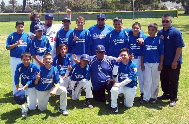 Players: Jose Avila, Alex Avila, Andy Becerra, Nicholas Jiménez, Santos Cortez, Adam Zavala, Alex Serna, J.P. Alfaro, Angel Ruiz, Bobby Moreno, Vanessa Avila, Isaiah Vellego. Coaches: Dave “Mucho” Morales, Sergio Becerra, Isaac Nuno, Albert Luna.