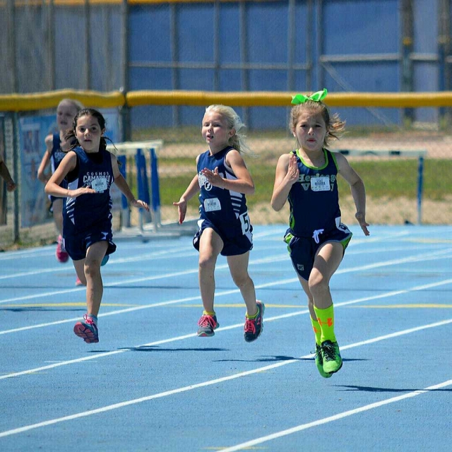 Pictured on the right is Leah Barragan who continues dominating in the Gremlin girls division. Heritage Valley Blazers vs Camarillo Cosmos top marks.