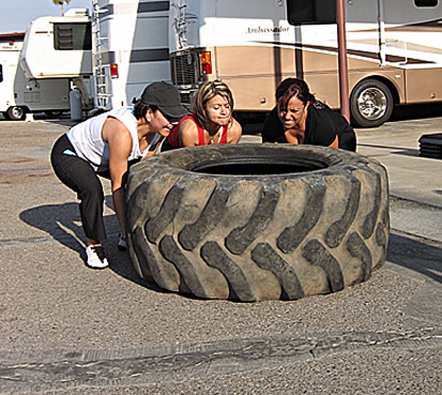 Saving the best for last... ye ole tire toss. These fitness participants are
getting ready to heave ho the big tire...