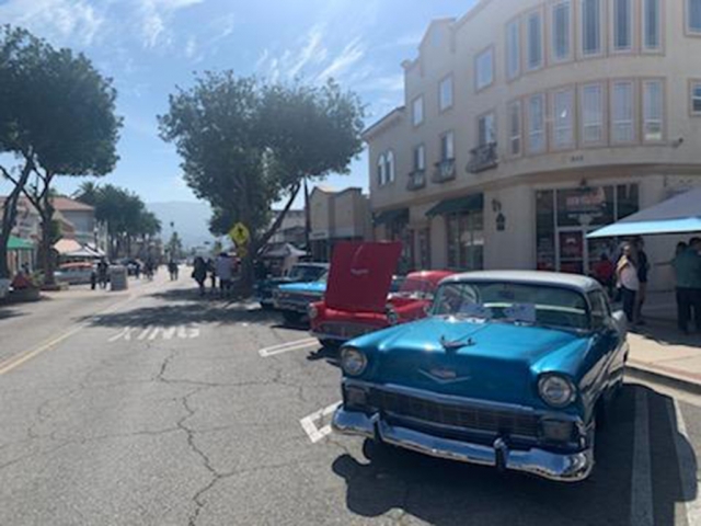 On Saturday, October 30th, the City of Fillmore held a Steak Cook-off and Classic Car Show on Central Avenue. 