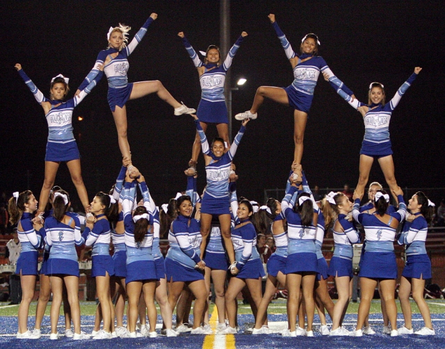 Flashes cheerleaders gave a fabulous half-time show during the varsity game last Friday. Varsity Re-Cap: Fillmore Flashes played against Santa Paula last Friday evening losing 34-14. According to Coach Dollar “this was a tough loss for us, now we need to beat Grace so that we have a possible share of the title.” Highlights:
Nathan Ibarra threw over 100 yards and Jesse Sanchez had a 61 yard interception return for a touchdown, and Christian Prado had 13 tackles. Fillmore plays Grace Bretheren this Friday at home at 7:30 p.m.