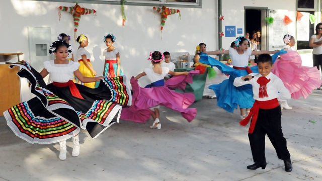 Last Thursday, May 5th, Sespe School held a celebration in honor of Cinco De Mayo. There was great dancing and food at the festive celebration.