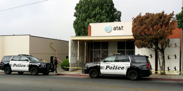 Mid-morning, at the AT&T plant on A Street, Sheriff’s deputies were observed investigating a crime scene. No official facts were available at press time, but it appeared that an assault had occurred behind an enclosed area in the front of the building. It also appeared that a homeless person had been occupying that space.