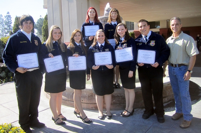Fillmore FFA members with their certificates of completion for the MFE and ALA Conferences.