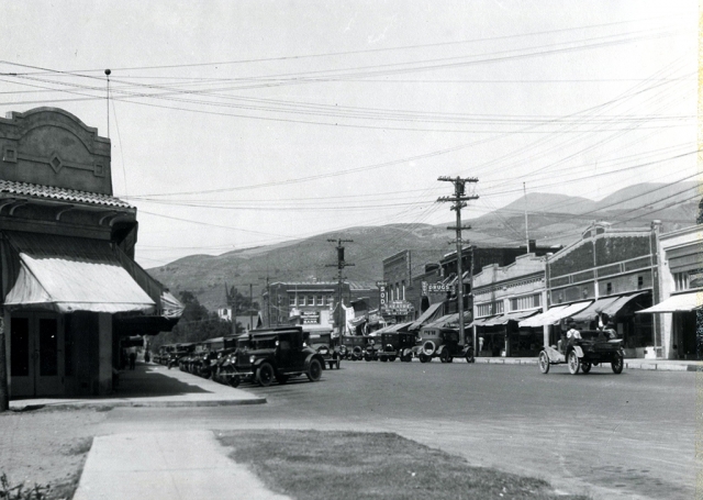 Fillmore’s Central and Main Streets circa 1922. Photos Courtesy Fillmore Historical Museum.