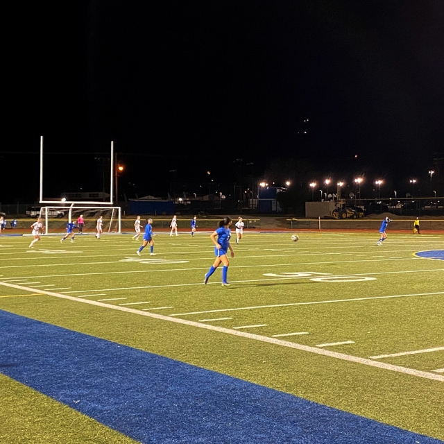 (above) Flashes girls soccer team in their game against Malibu High School. Flashes won 3-0. Photo courtesy https://www.blog.fillmoreusd.org/.