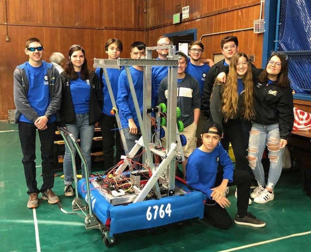On Saturday, February 17th the Fillmore High robotics team “Flash Drive” competed against Valencia High School. 