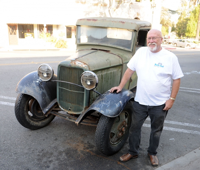 One of many beauties that were on display at the Friday Flashback Cruise Night, last Friday night. The event is held downtown every 3rd Friday of the month.